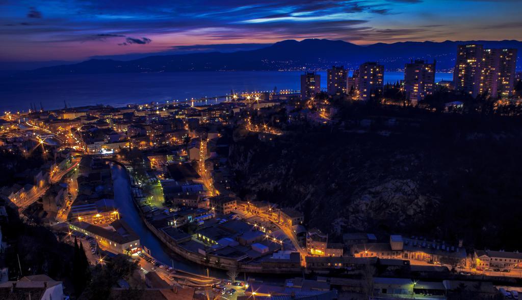 Apartments Sky Rijeka Extérieur photo